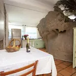 Villa Seaside In + Shared Pool *