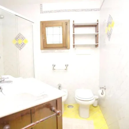 Seaside In + Shared Pool Вилла