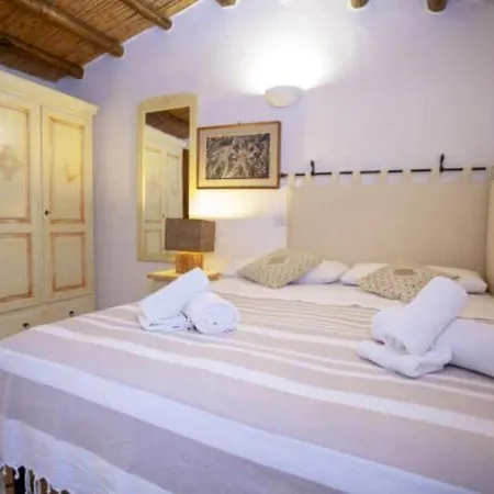 Seaside In + Shared Pool Villa Porto Rotondo
