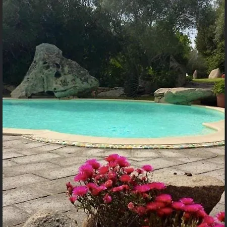 Seaside In + Shared Pool Villa Porto Rotondo