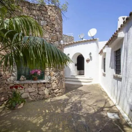 Seaside In + Shared Pool Villa Porto Rotondo
