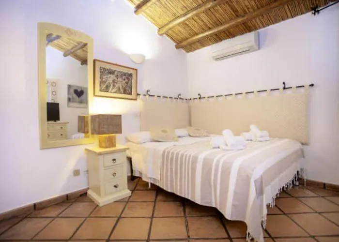 Seaside In + Shared Pool Villa *