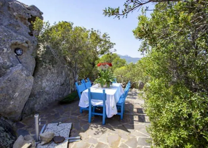 Villa Seaside In + Shared Pool